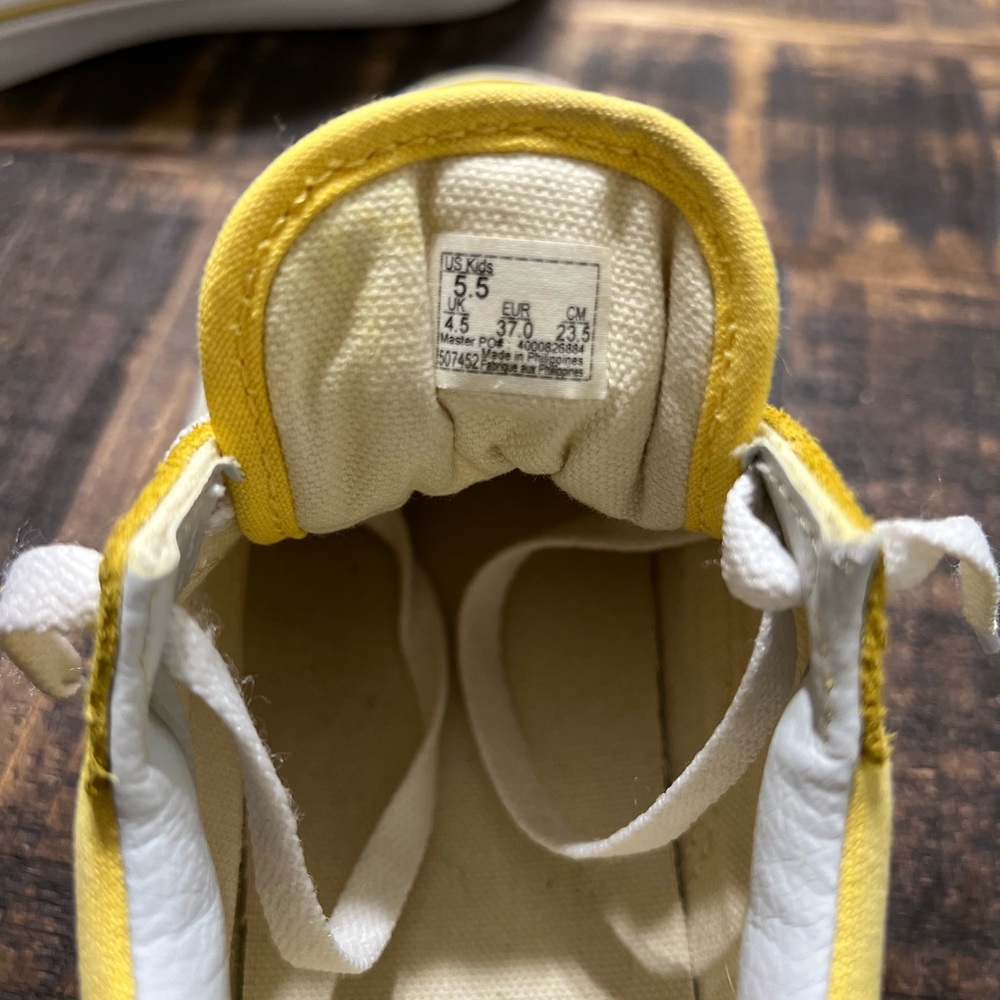 Yellow Vans - Picture 3 of 3